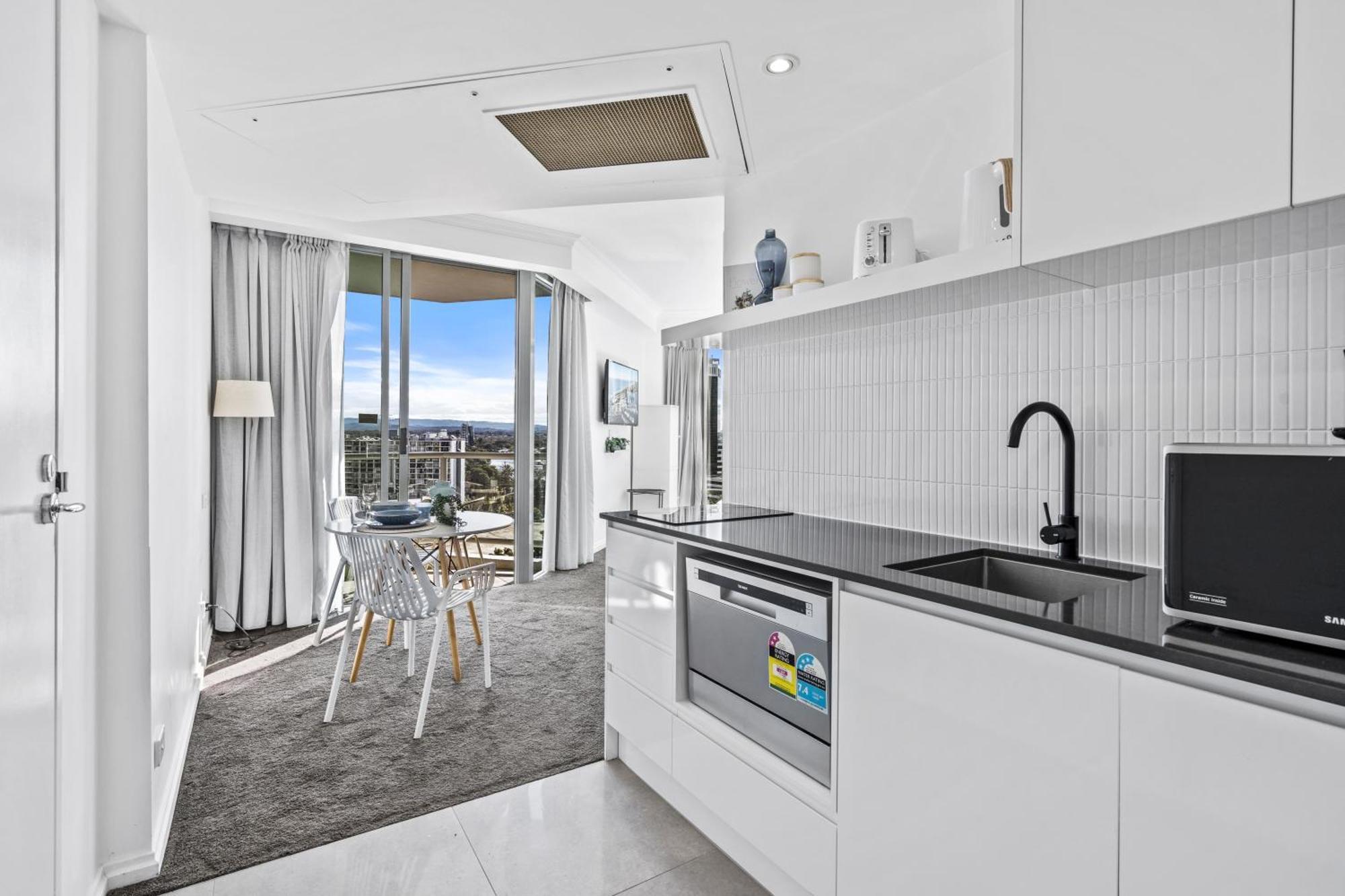 Legends Apartments - Qstay Gold Coast Zewnętrze zdjęcie